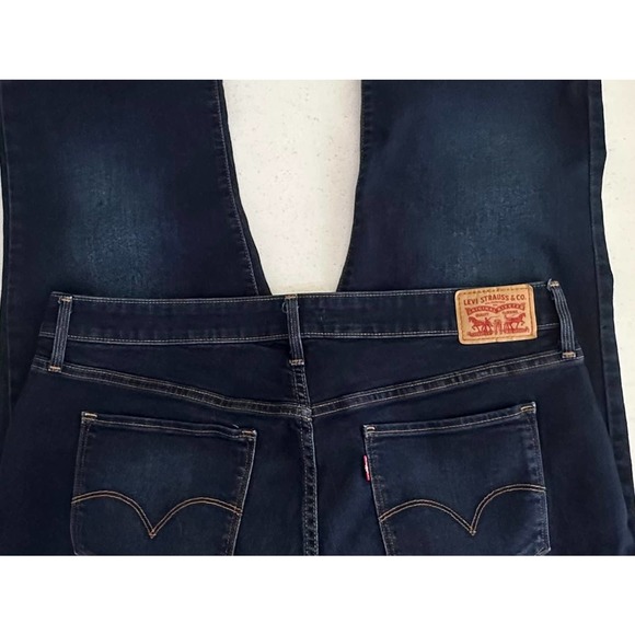 Levi's Women's Straight Leg Jeans - Dark Blue - Picture 4 of 14